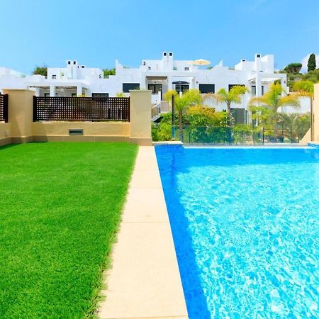 Villa Serenaネルハ エクステリア 写真